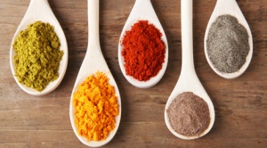 spices_on_spoons